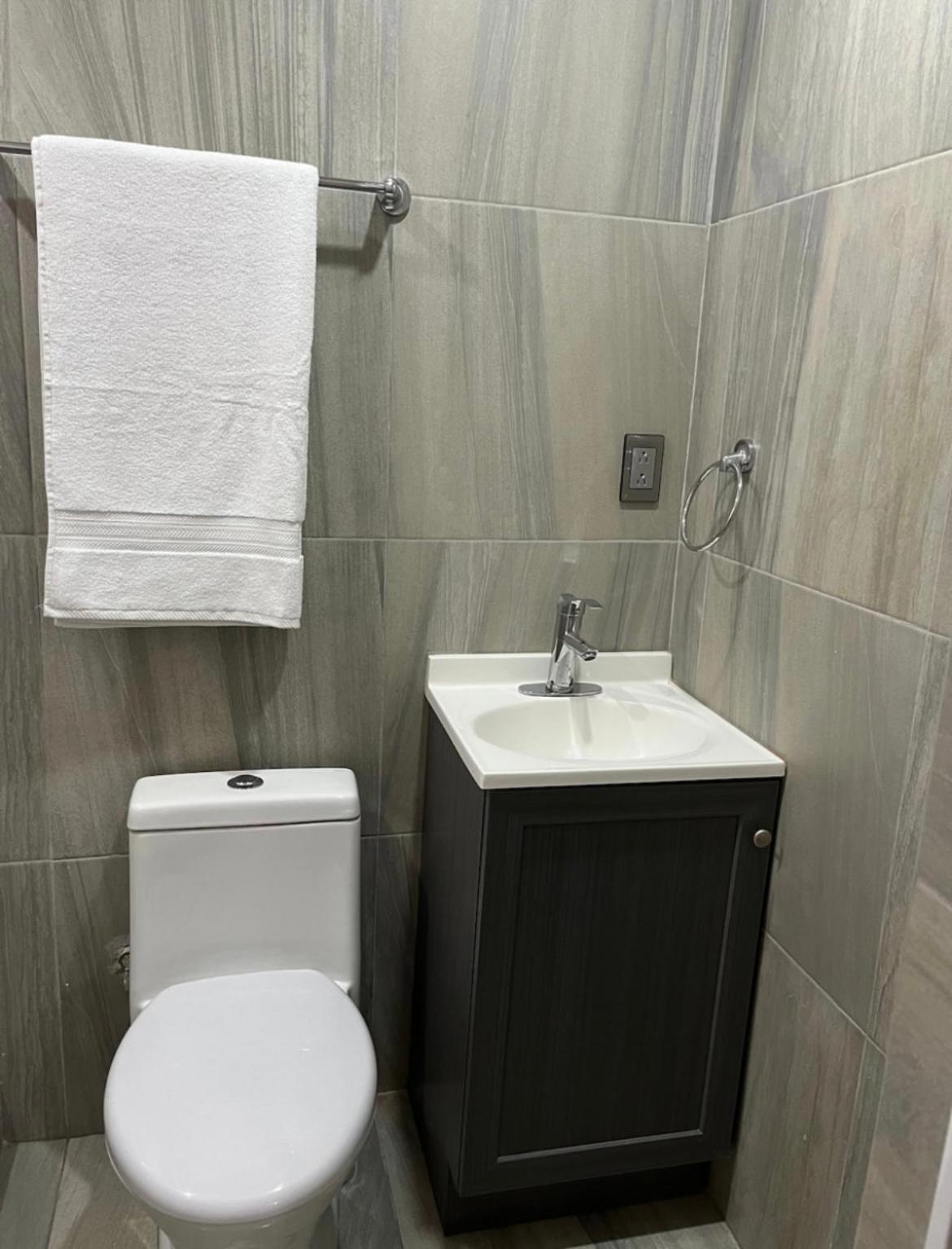 Apartamentos Aeropuerto Сьюдад-Хуарес Екстер'єр фото